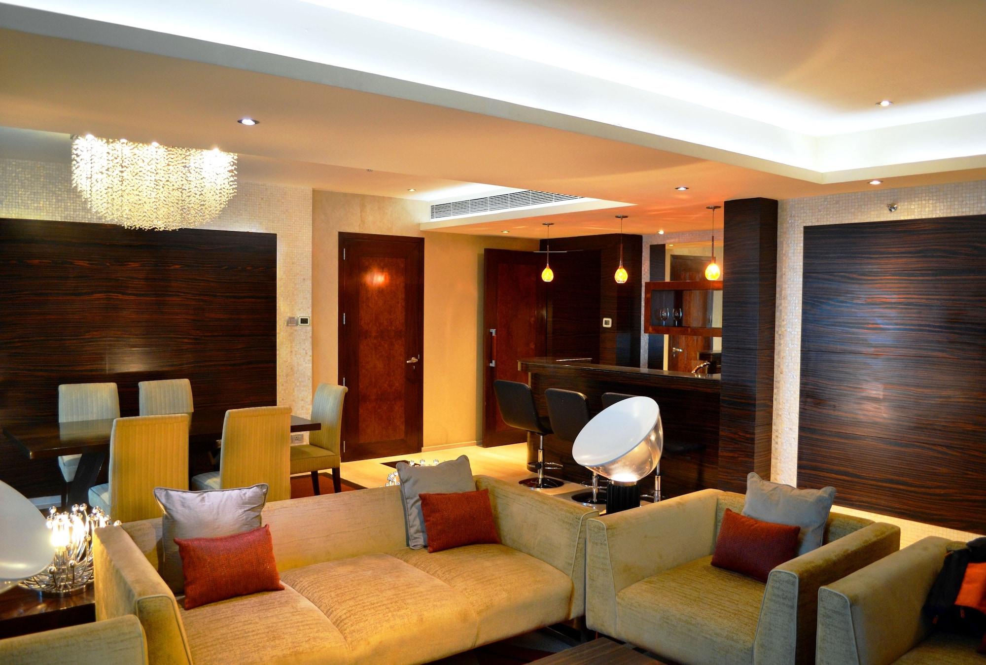Hotel Vivanta Hyderabad, Begumpet Hyderabad