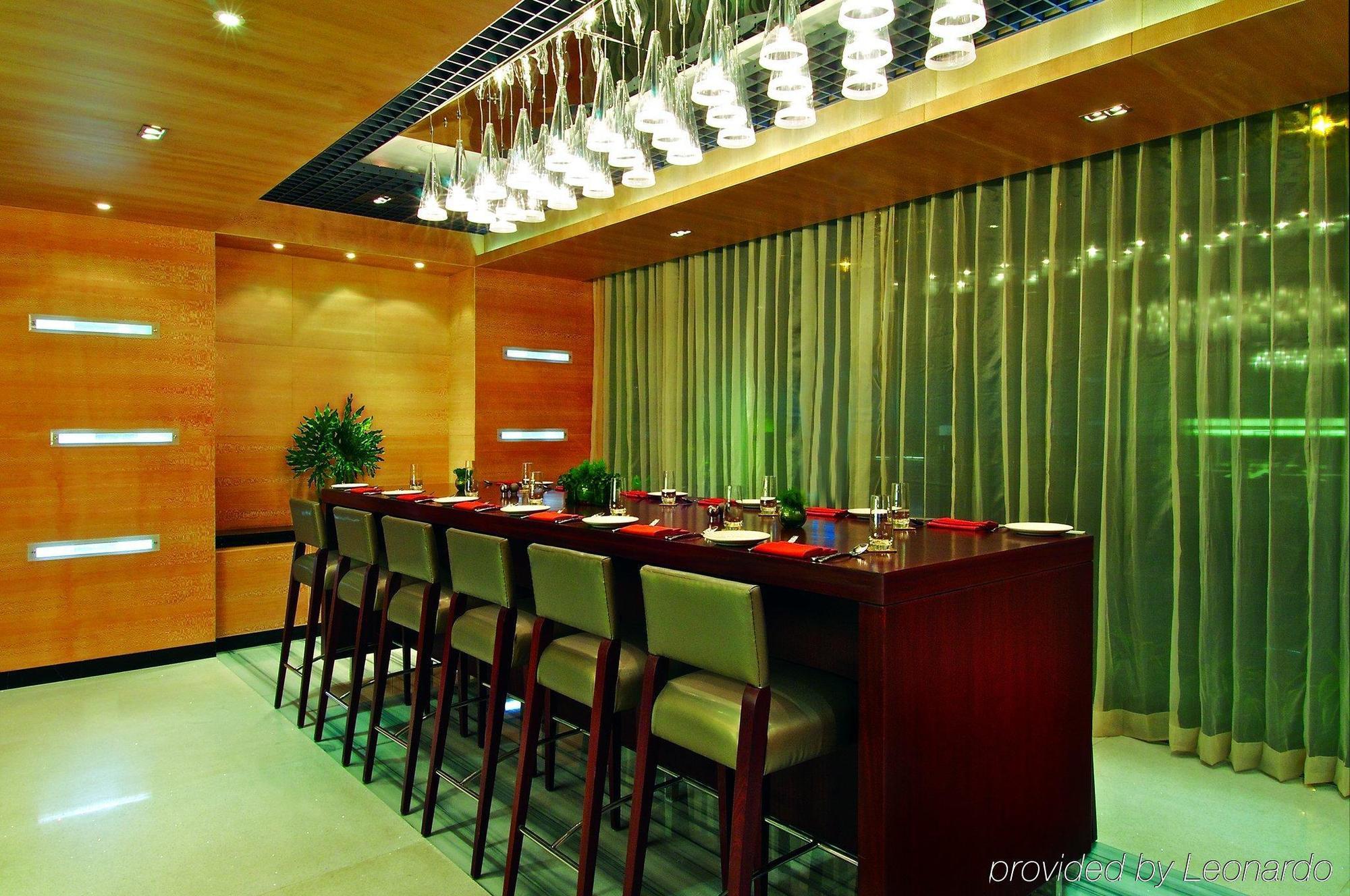 Vivanta Hyderabad, Begumpet