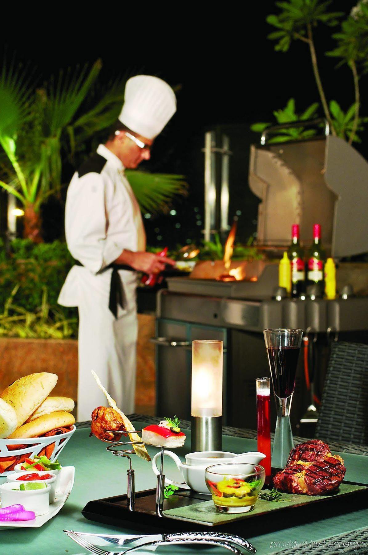 Vivanta Hyderabad, Begumpet Hotel Hyderabad